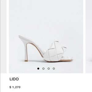 Bottega Veneta “Lido” sandal WORN ONCE